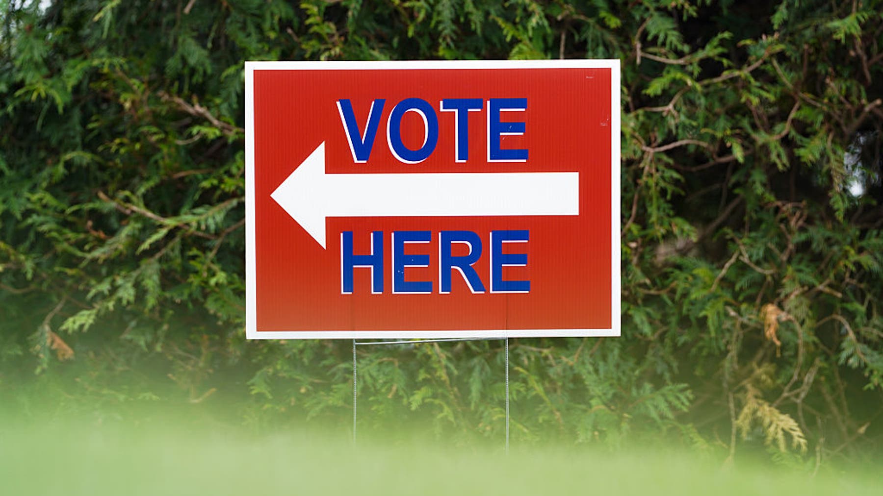 When is the deadline to register for the Pennsylvania primary?