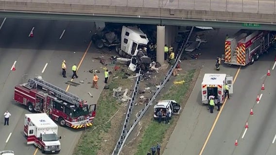 Tractor trailer crash shuts down parts of 295 near Mount Laurel
