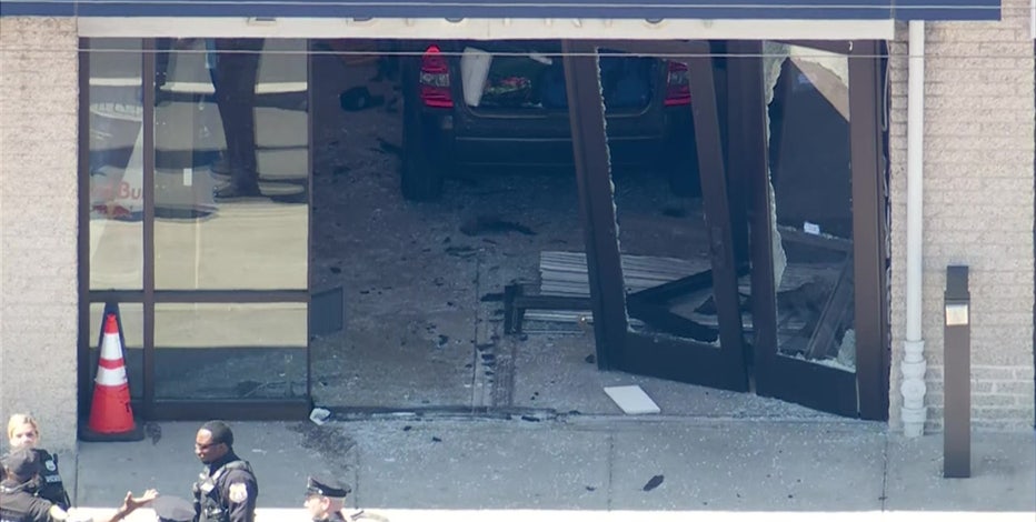 Driver ‘intentionally’ crashes into Philadelphia Police District building; 5 hurt