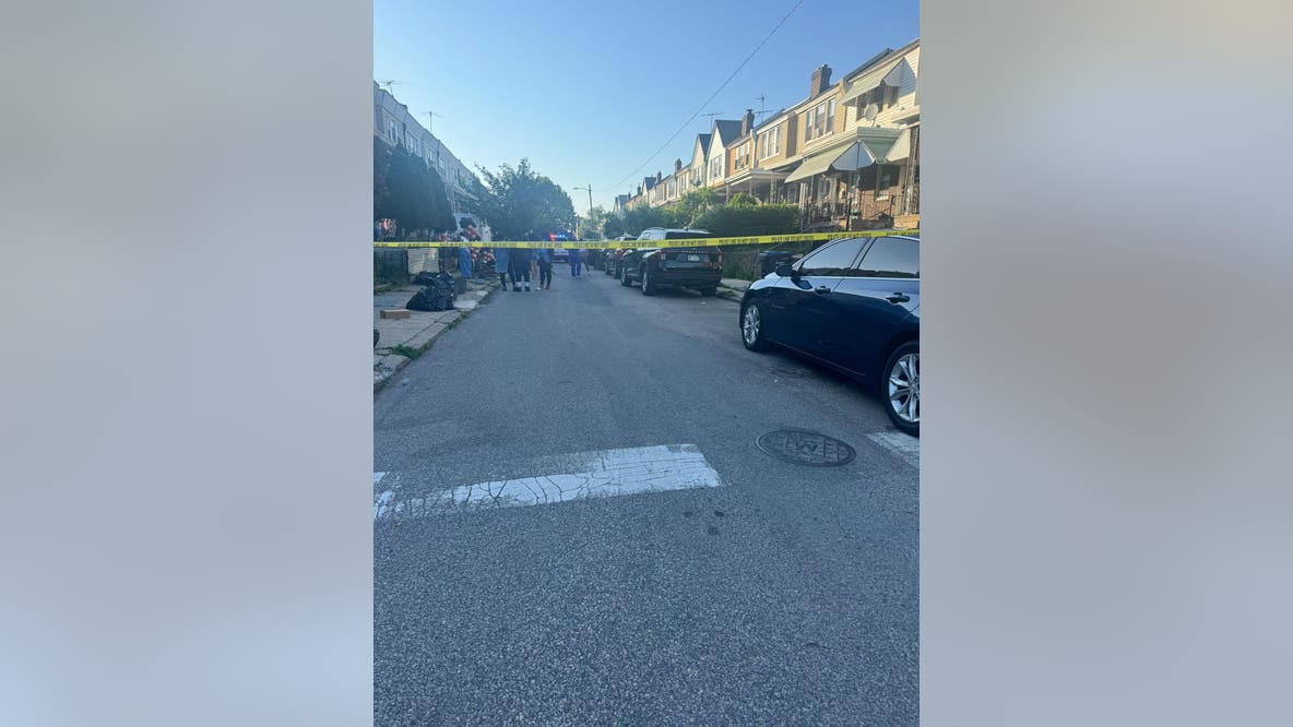 1 woman, 4 kids struck by vehicle amid prom send off in Philly’s Holmesburg area: police