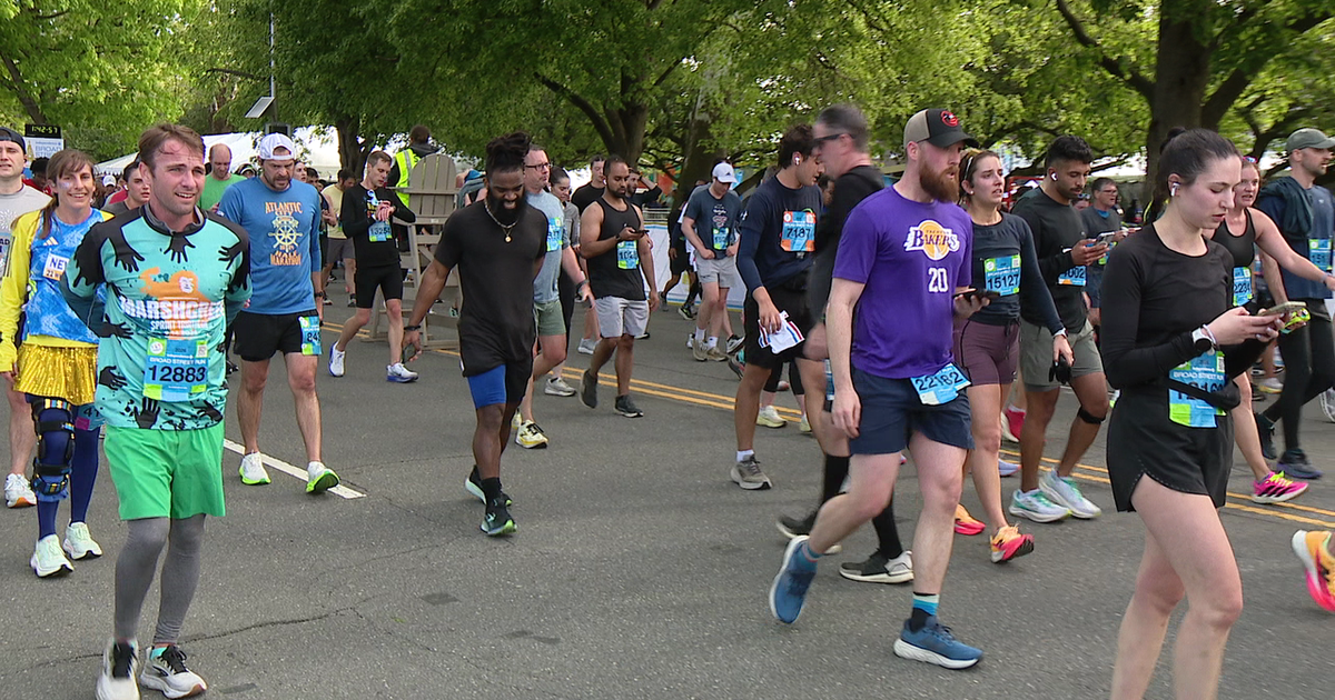Broad Street Run: Thousands hit the pavement for Philadelphia's 47th annual 10-mile run