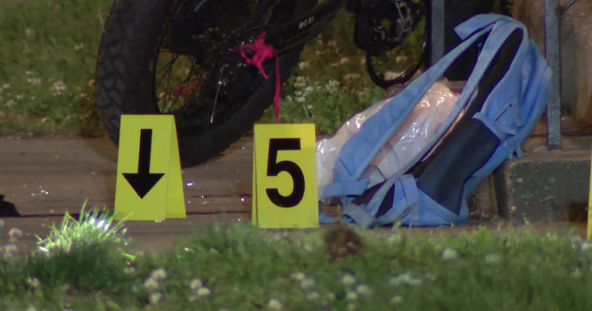 1 dead, 2 critical after men shot while sitting on front steps of home in Philadelphia: police