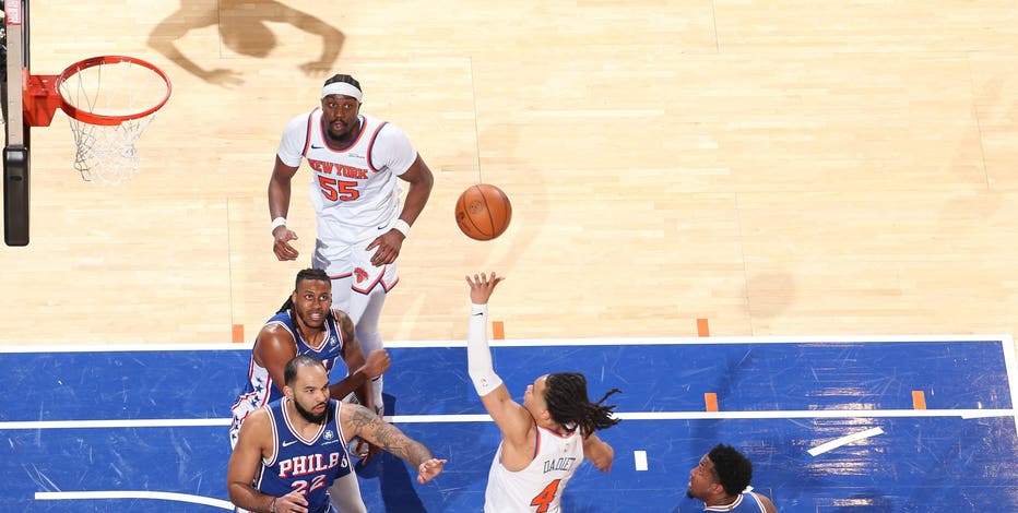 Knicks dominate Sixers 137-98 in Game 1, make NBA postseason