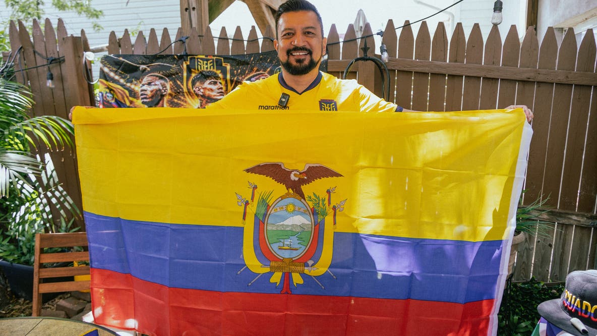 'Now they're coming to me': Lifelong fan reacts to Ecuador's World Cup match in Philadelphia