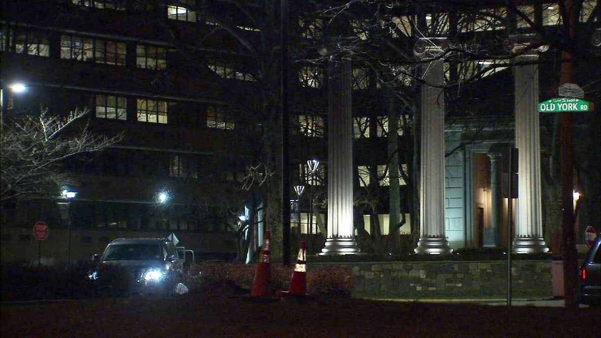 Philadelphia nurses at Jefferson Einstein hospital vote to authorize strike