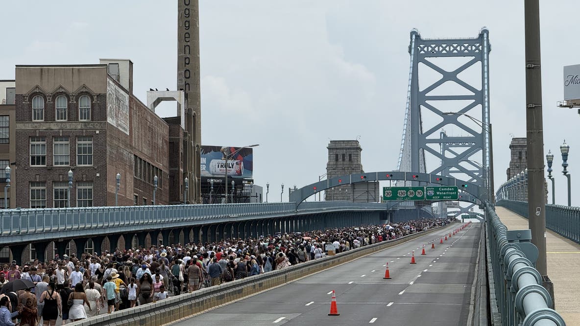 A sea of Philadelphians fills the Ben Franklin Bridge for 100th anniversary celebration