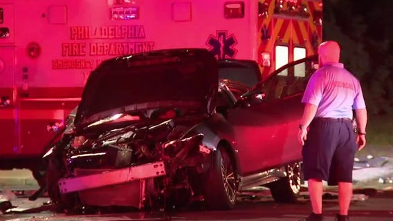 1 juvenile killed, 5 injured after single-vehicle crash on Christopher Columbus Boulevard