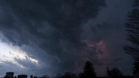 Tornadoes and thunderstorms: Busting some of the biggest severe weather myths
