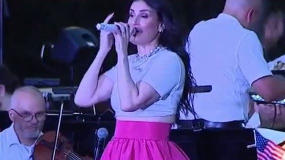 Idina Menzel joins Philly Pops for Independence Mall concert despite heat
