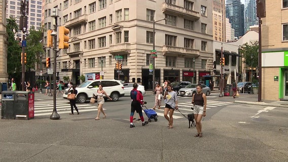 Philadelphia heatwave: code red air quality alert as wildfire smoke lingers