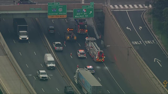 Unidentified man struck and killed on I-76 near Spring Garden exit in Philadelphia