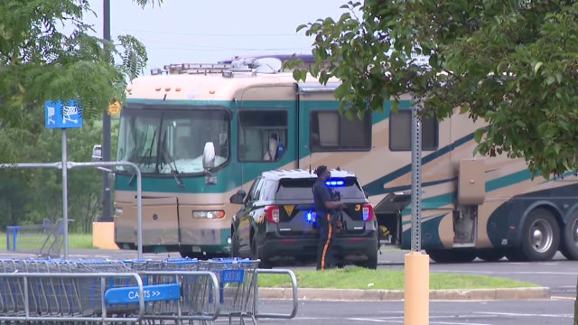 Person barricaded inside motorhome in Lumberton Walmart parking lot: police