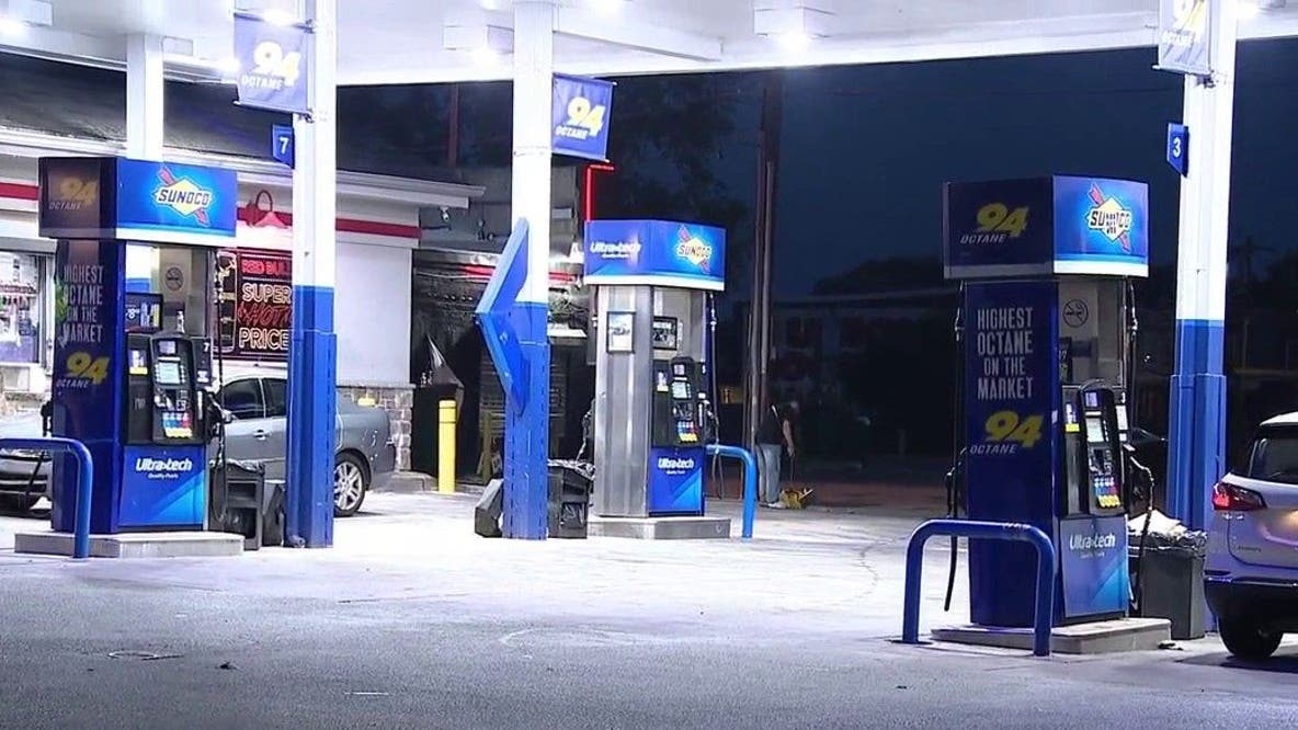 Man critically wounded after argument turns violent outside North Philadelphia gas station