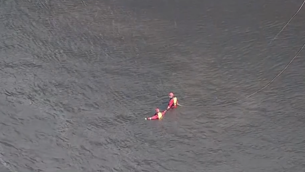 Crews respond to water rescue in Delaware River near Delran