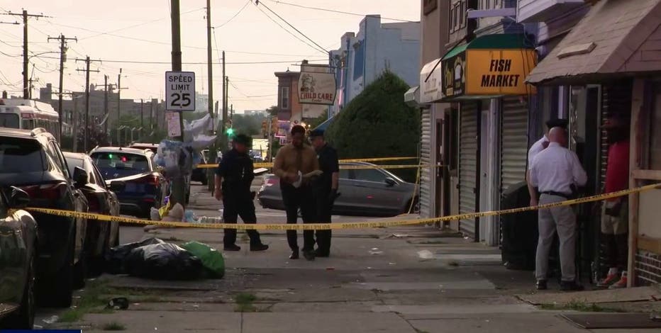Off-duty Philadelphia police officer killed after double shooting outside lounge