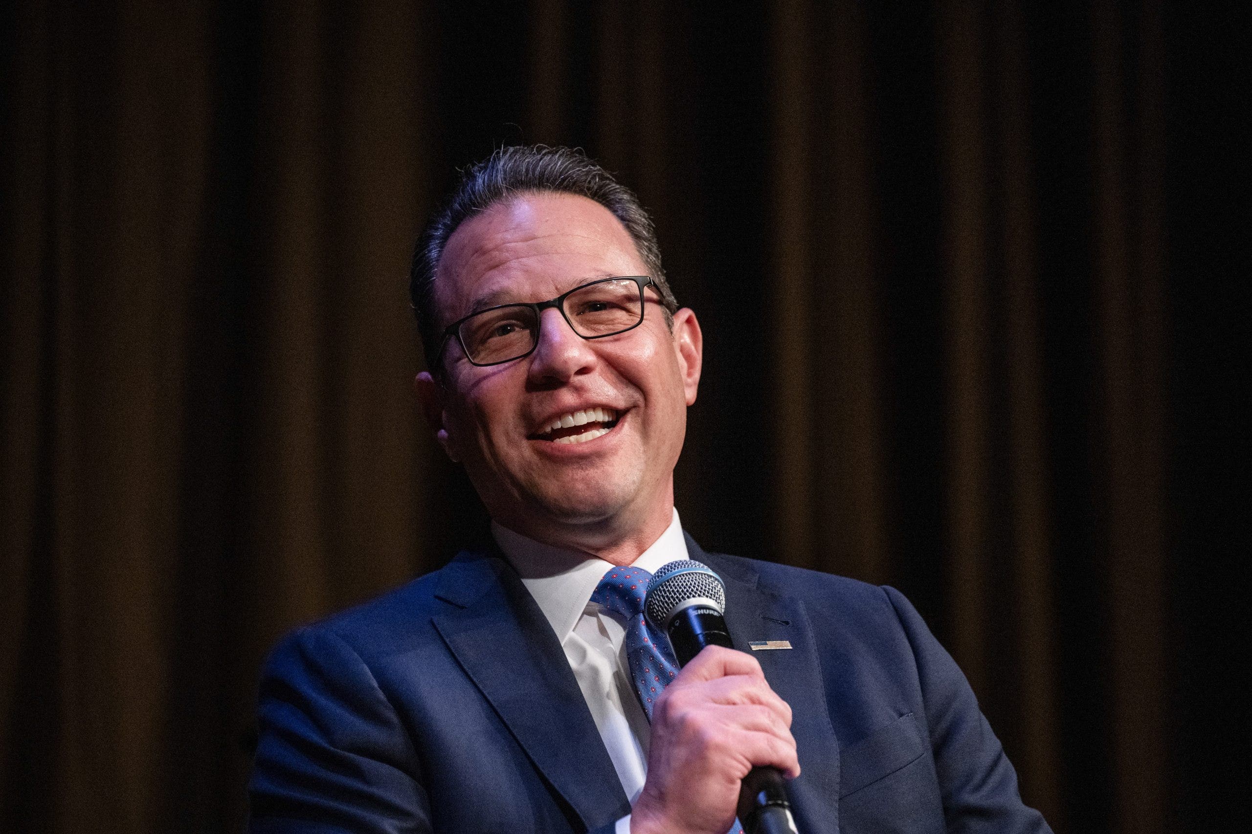Philadelphia Fraternal Order of Police Lodge 5 endorses Gov. Shapiro for second term