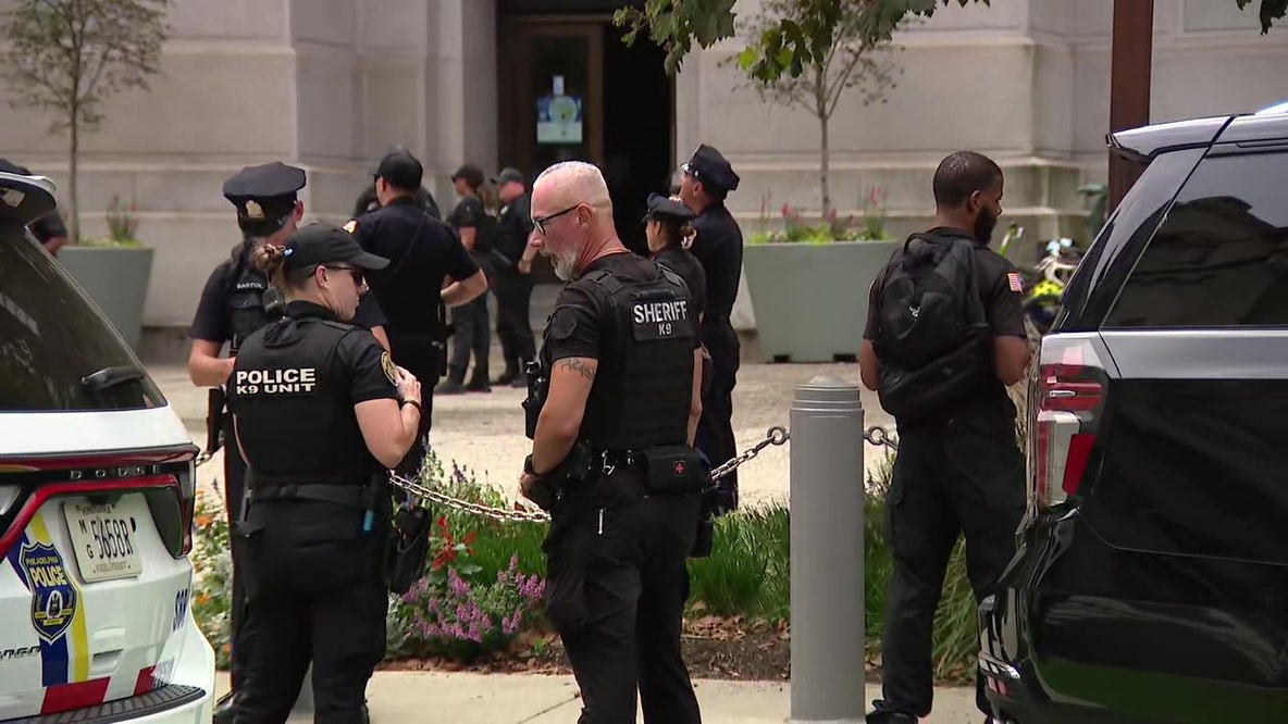 Philadelphia City Hall cleared after suspicious package found near City Council session