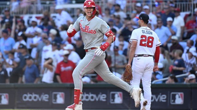 Phillies edge Braves 4-3 in 10 innings, set up winner-take-all Game 3