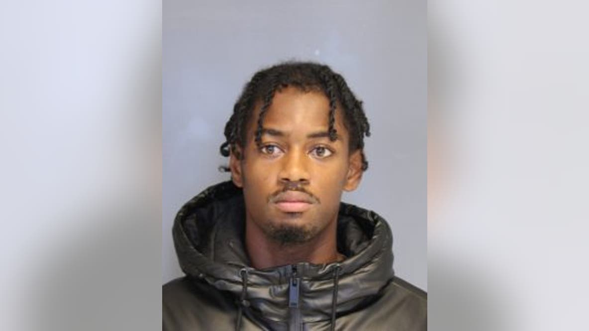 Second suspect sought after Wilmington auto shop burglary: police