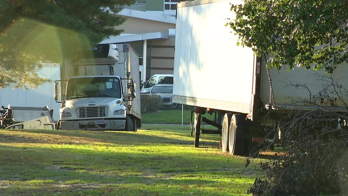 3,000 pounds of frozen snow crab stolen from tractor trailer in Philadelphia