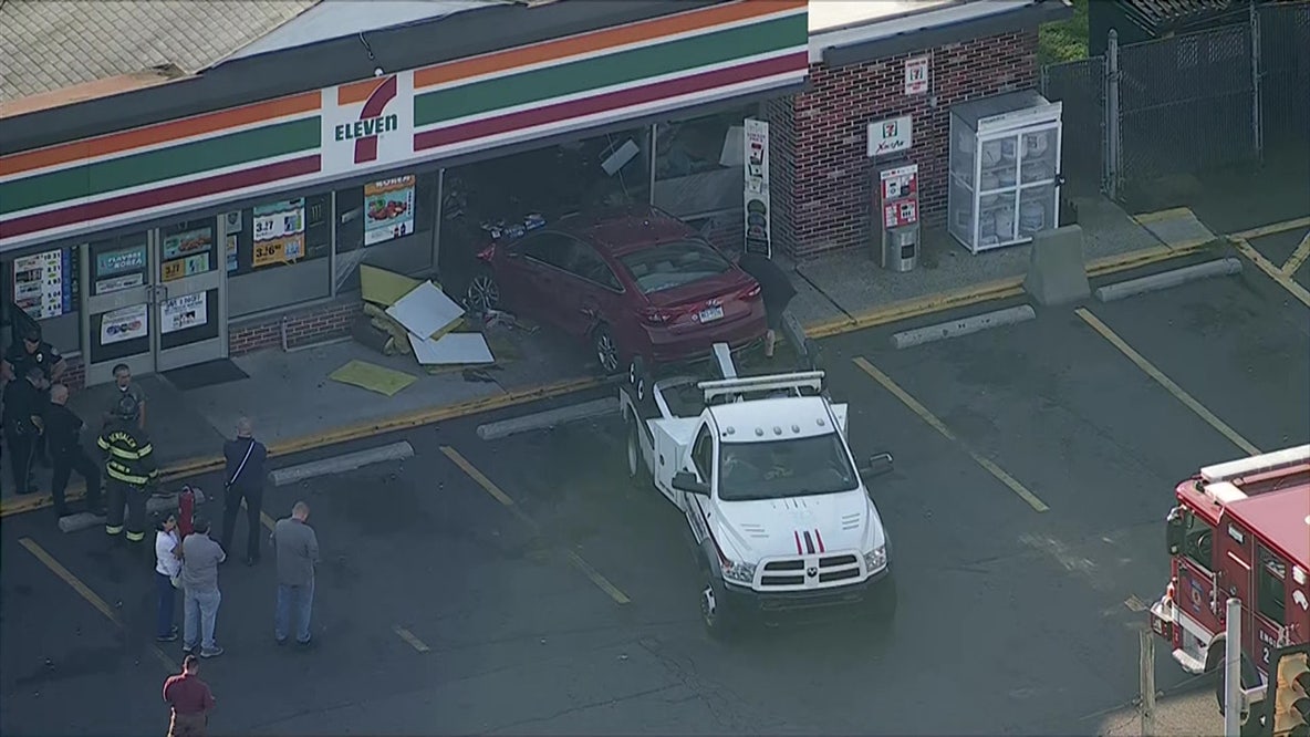 Stolen car from Philadelphia crashes into Bensalem 7-Eleven