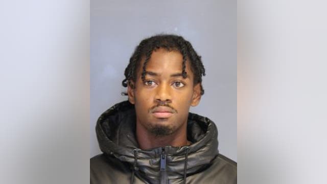 Second suspect sought after Wilmington auto shop burglary: police