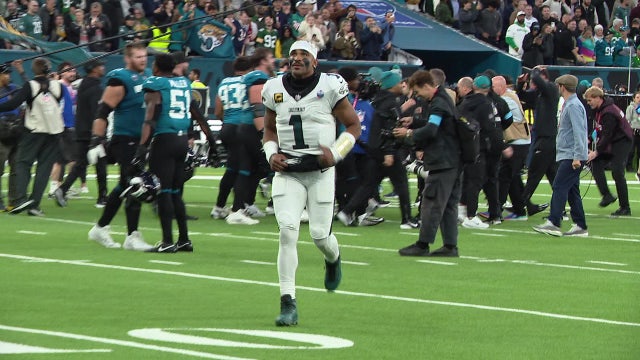 NFL defends Eagles' handling of Jalen Hurts' blood clots as union seeks investigation