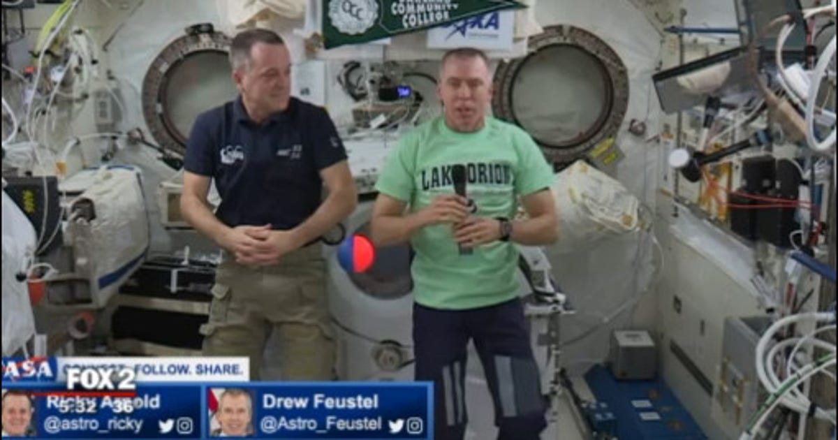 Astronaut and Lake Orion native holds Q-and-A from space | FOX 2 Detroit
