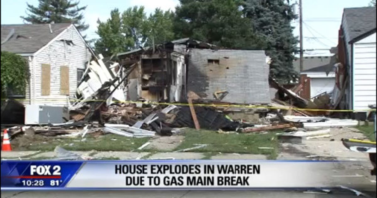 House explodes in Warren due to suspected gas leak | FOX 2 Detroit
