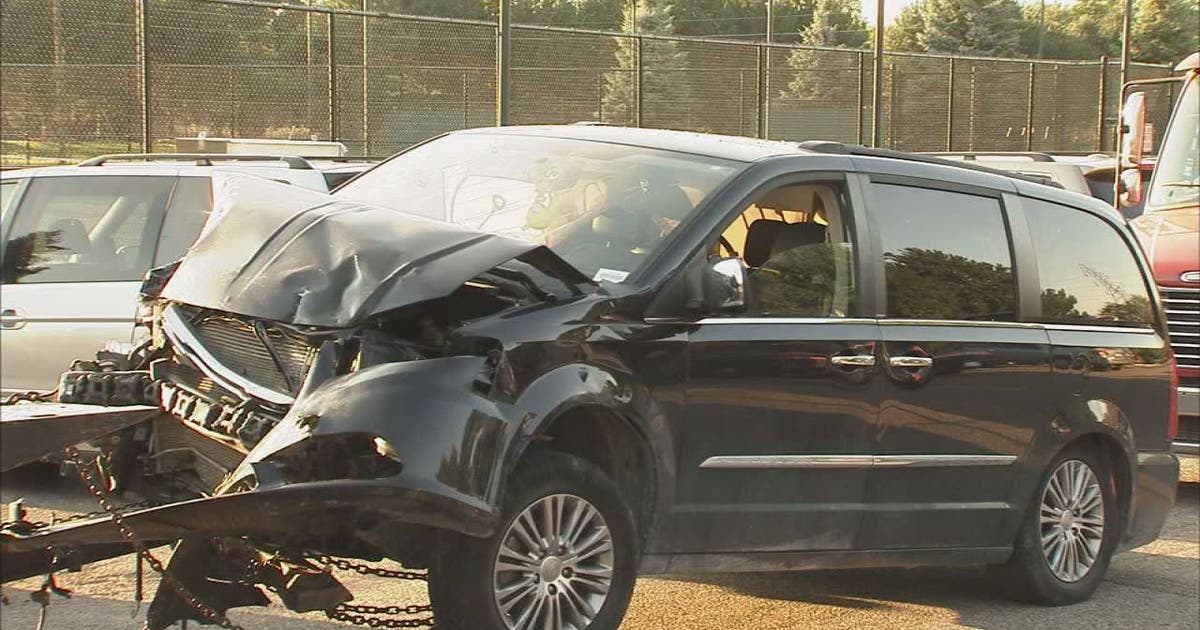 Driver causes chain reaction crash at park in Warren | FOX 2 Detroit