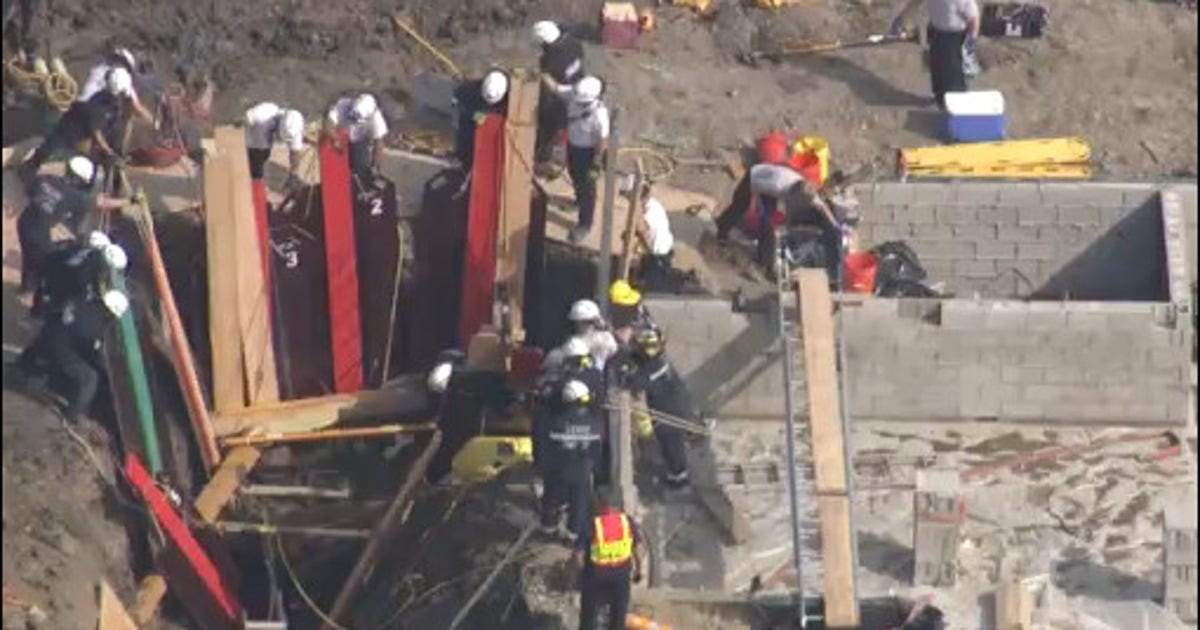 Both workers in trench collapse rescued in Chesterfield Twp | FOX 2 Detroit
