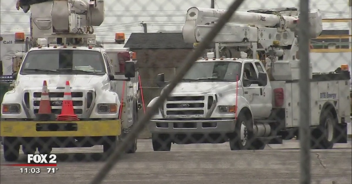 Metro Detroit Power outages: DTE warns issues warning as winds up to 50 ...