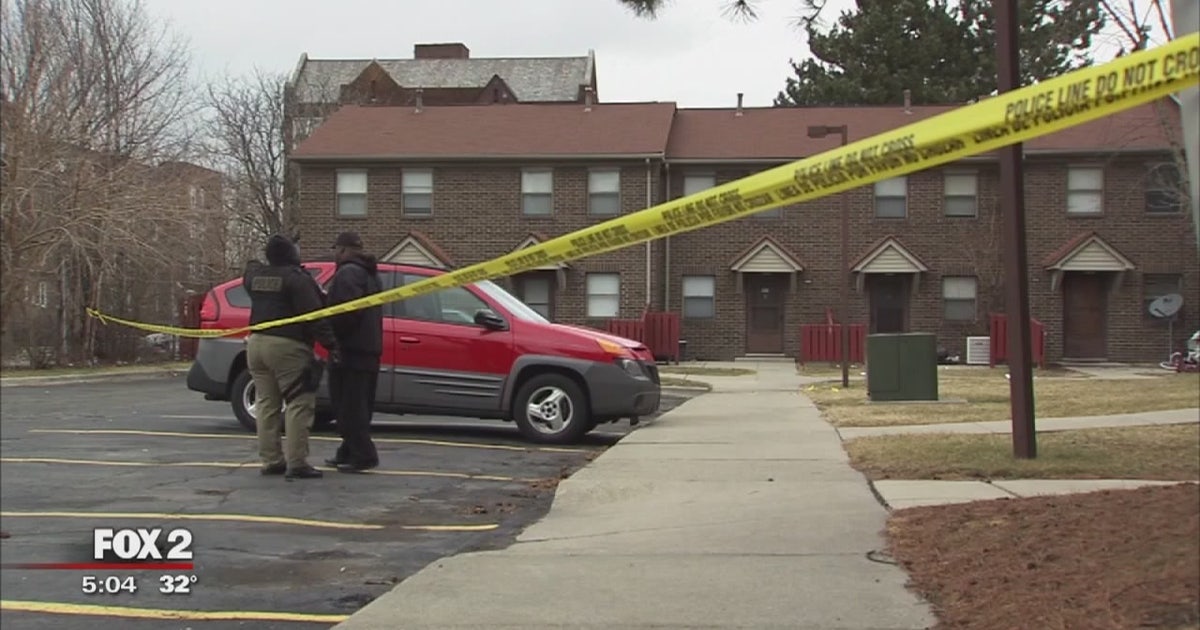 Daylight double shooting leaves 1 person killed, 1 wounded inside car ...