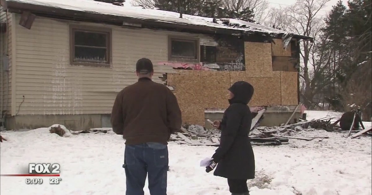 Ferndale firefighter loses house in blaze | FOX 2 Detroit
