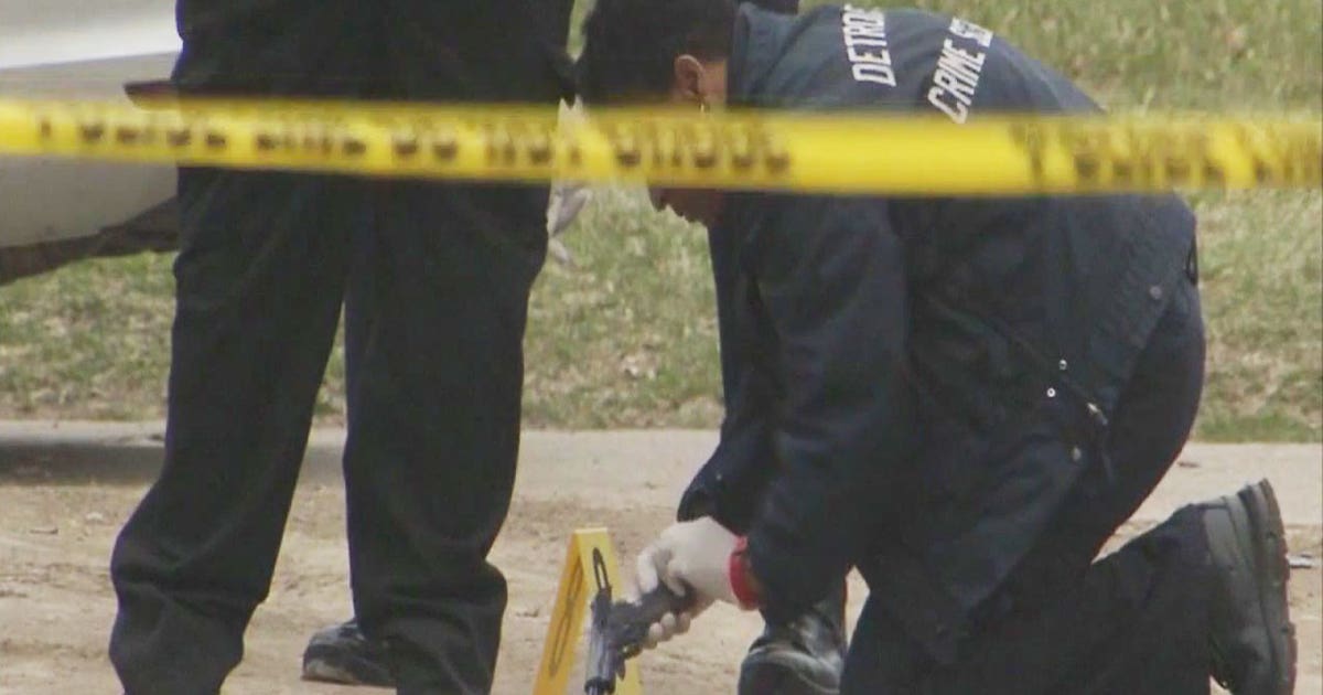 Double shooting leaves 1 dead, 1 wounded on Grandville in Detroit | FOX ...