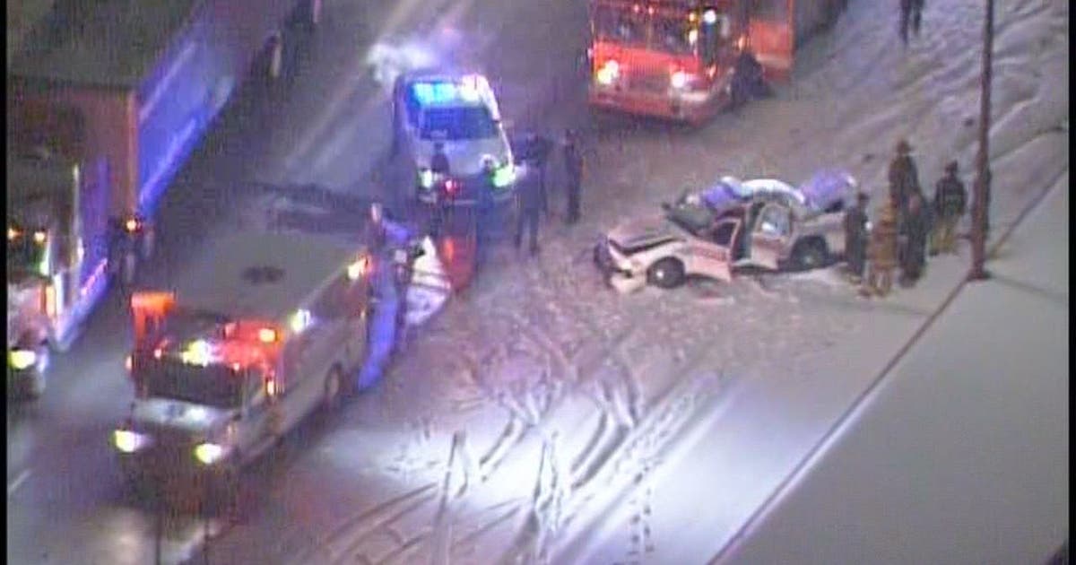 DPD officer critically injured in accident on I-75 | FOX 2 Detroit