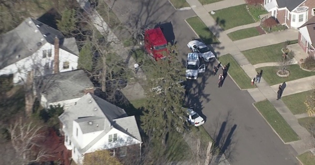 Detroit police officers injured in shootout on Detroit's east side ...