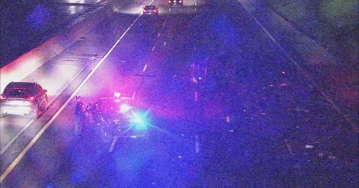 Woman killed in 3-car crash on I-96 | FOX 2 Detroit