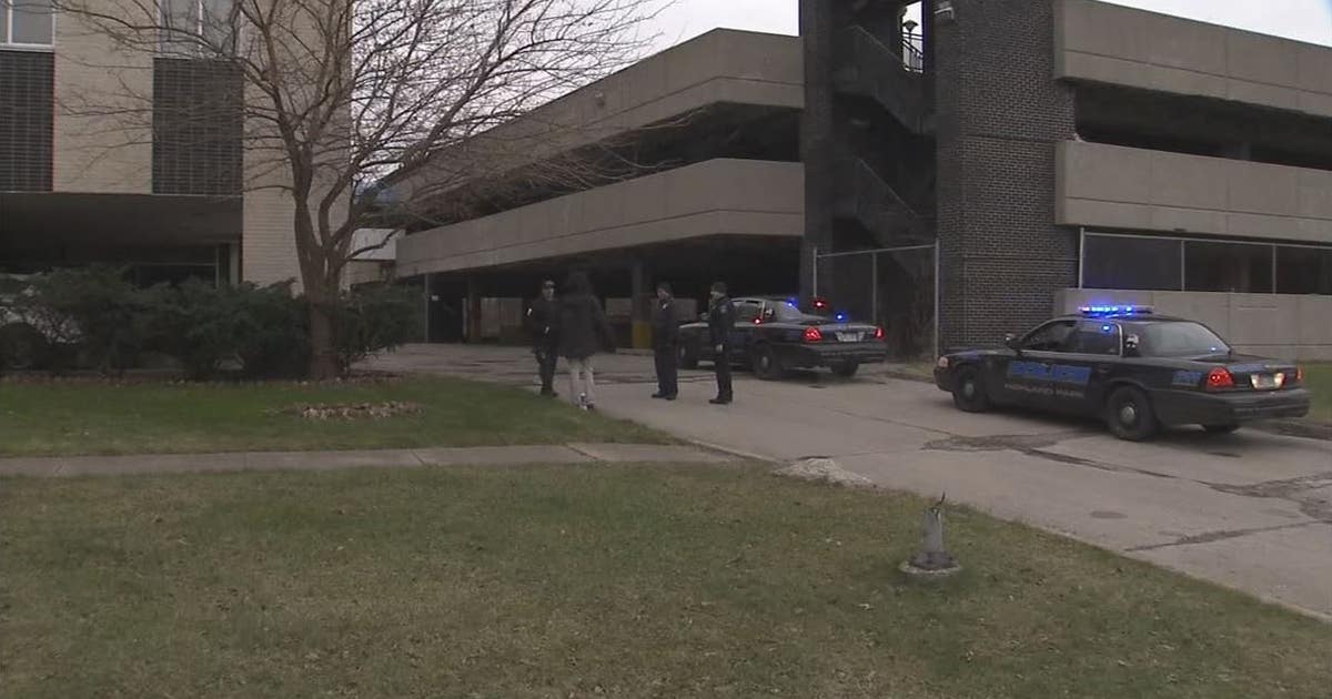 Body of woman found in vacant Highland Park parking structure | FOX 2 ...