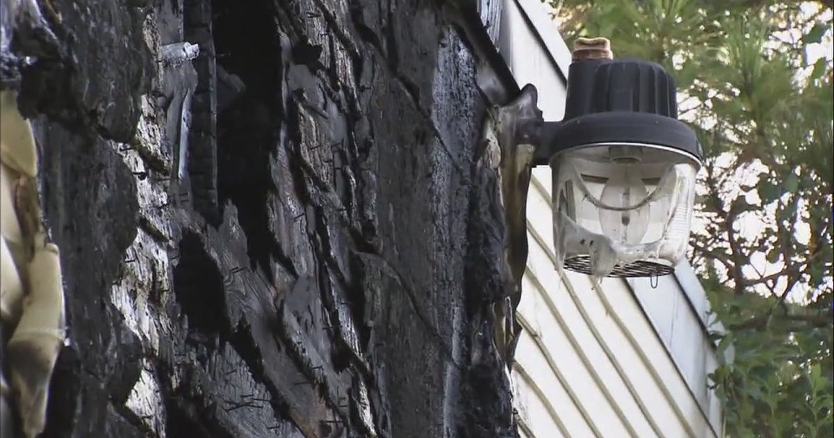 Squatter dies in house fire on Detroit's east side | FOX 2 Detroit