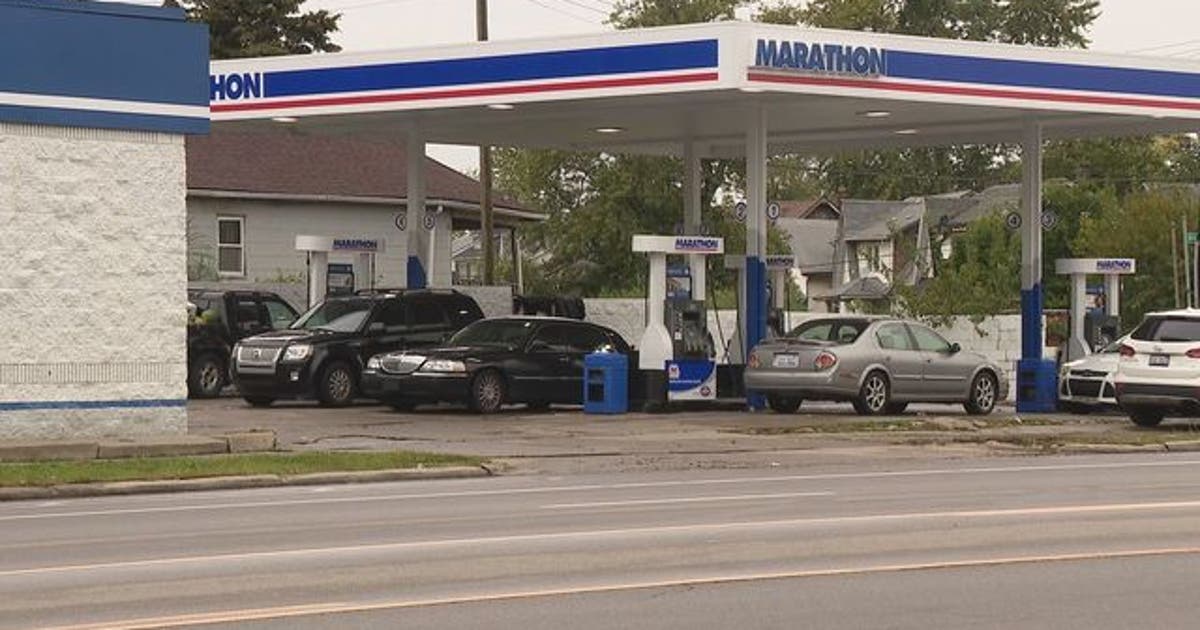 1 dead, 3 others hurt in Detroit gas station stabbing | FOX 2 Detroit