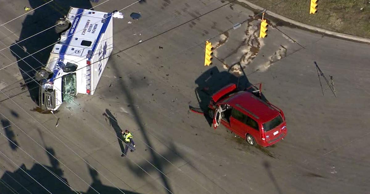 Ambulance flips in crash on way to call, 5 hospitalized in Van Buren ...