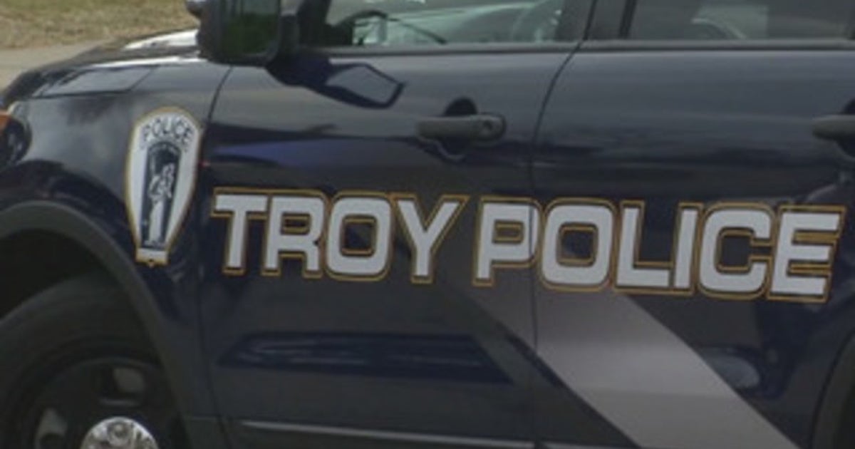Man hit and killed by SUV in Troy parking lot | FOX 2 Detroit