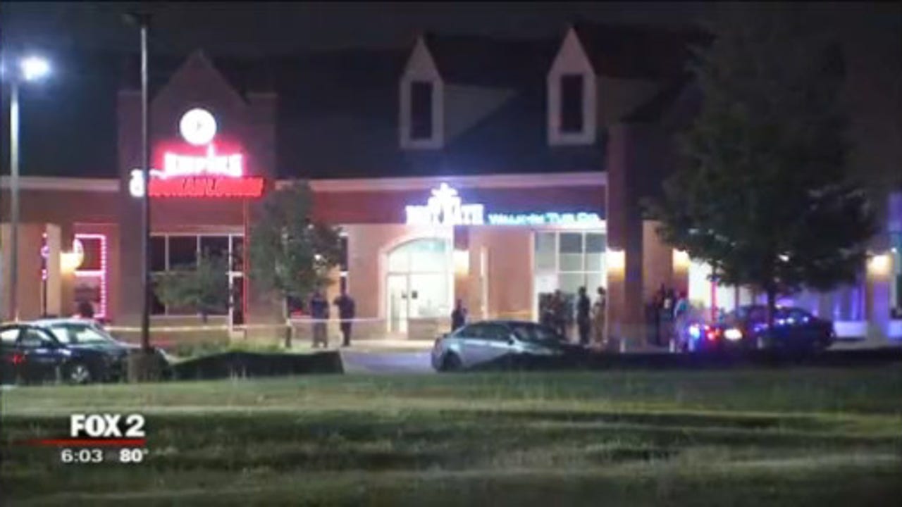 Man wounded in hookah bar shooting in Sterling Heights