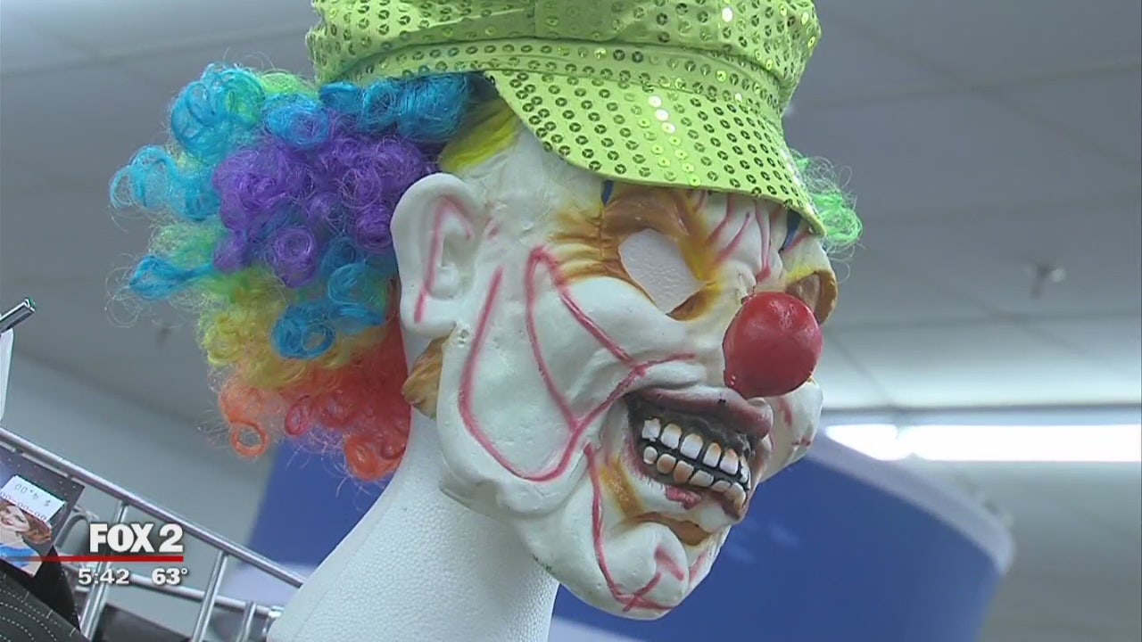 An expert explains 'creepy clown' phobia