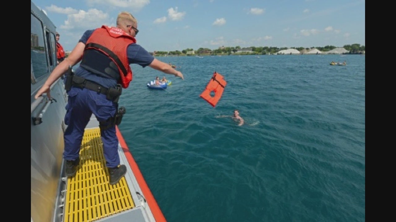 Thousands hit the water for Port Huron Float Down