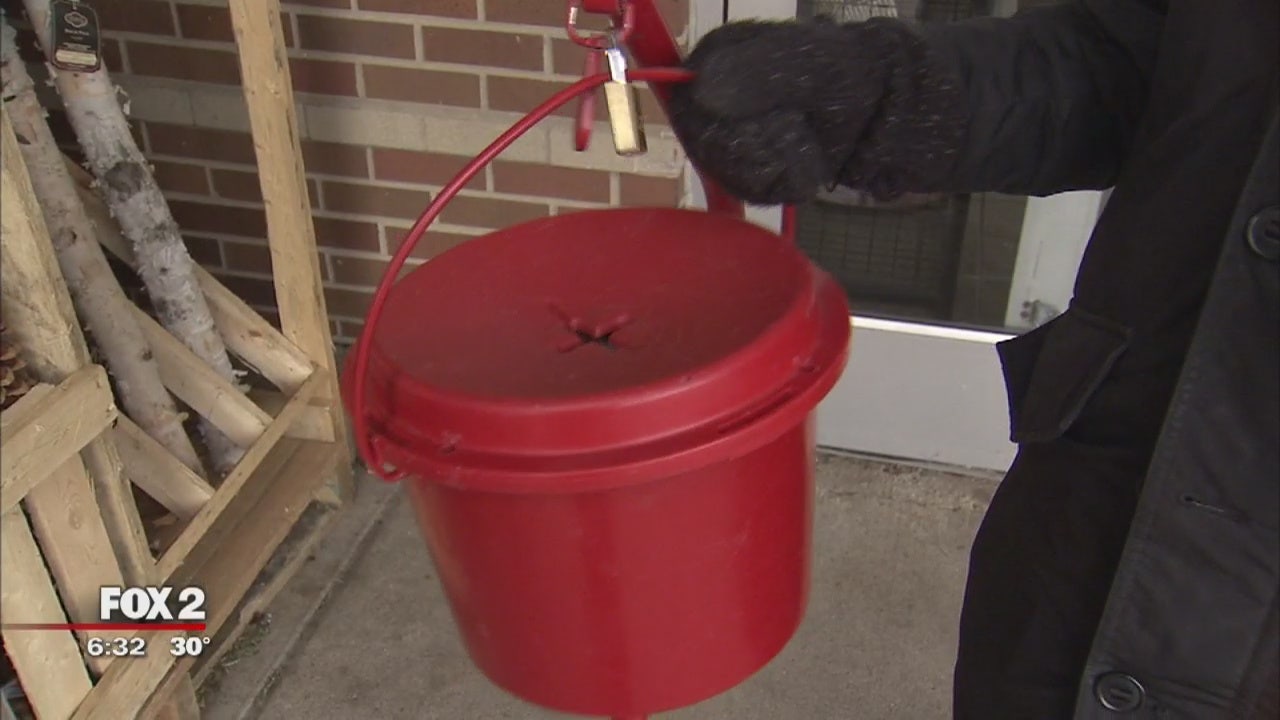 Salvation Army Red Kettle stolen from Grosse Pointe Kroger