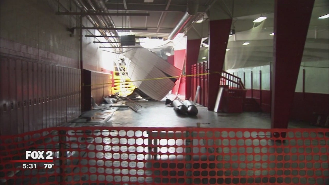 Waterford Township S Lakeland Ice Arena Roof Collapses Under Heavy Rain
