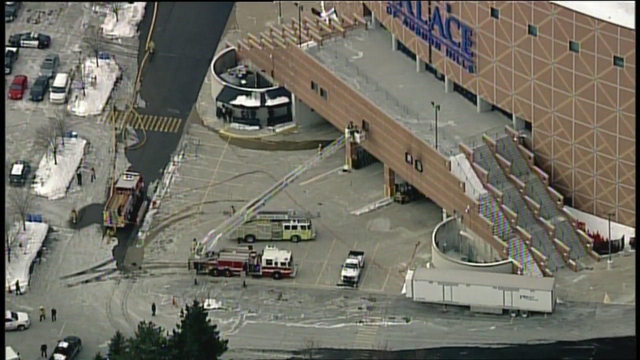 Fire crews called to twoalarm fire at Palace of Auburn Hills