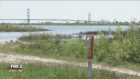 Michigan wants Enbridge to promise it will pay for any potential oil spills